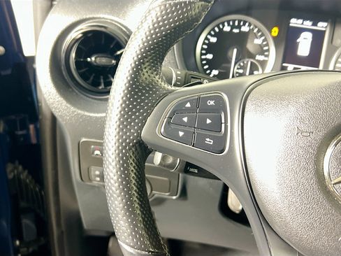 Used 2023 Mercedes-Benz Metris Passenger image 17