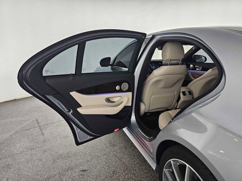 Used 2023 Mercedes-Benz E 350 Sedan image 15