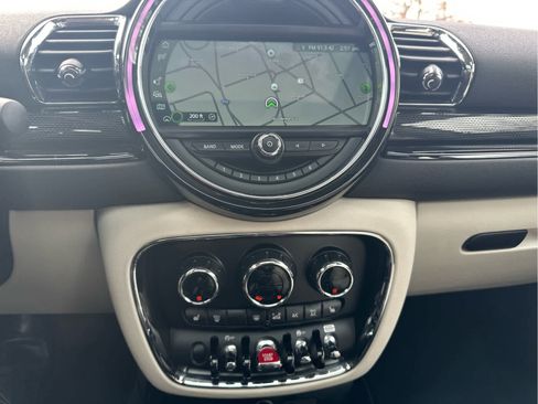 Used 2019 MINI Cooper Clubman S image 12