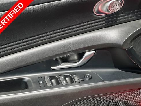 Certified 2024 Hyundai Elantra Limited FWD image 23