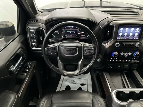Used 2021 GMC Sierra 3500 Denali w/ Denali Black Diamond Edition AWD/4WD image 25