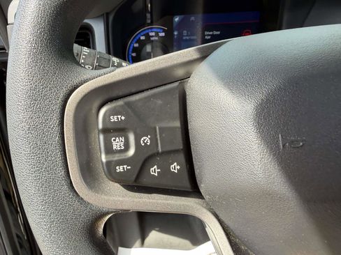 Used 2023 Ford Bronco 4-Door AWD/4WD image 29