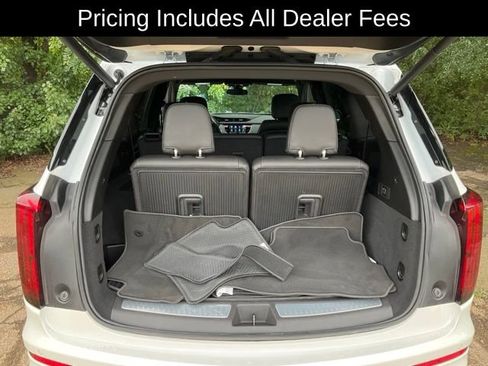 Used 2024 Cadillac XT6 Luxury w/ LPO, Floor Liner Package AWD/4WD image 19