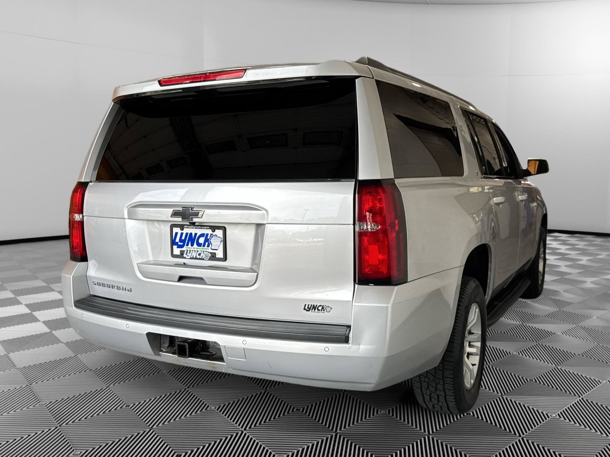 Used 2020 Chevrolet Suburban LT AWD/4WD image 5