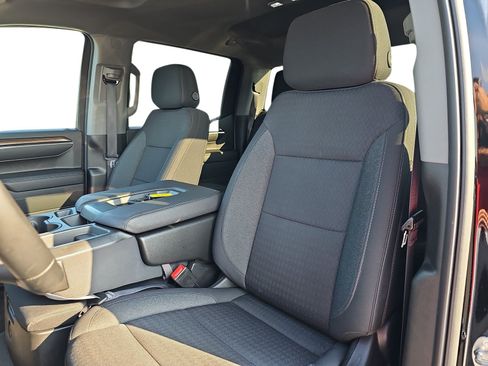 Used 2023 Chevrolet Silverado 1500 LT AWD/4WD image 12