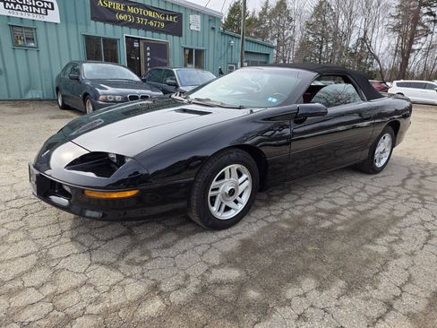 Used 1994 Chevrolet Camaro LT RWD image 3
