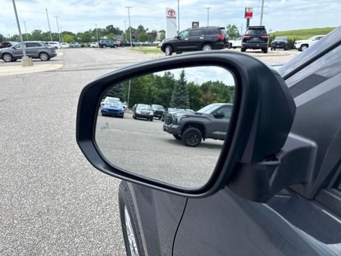 Used 2026 Toyota Tacoma SR5 AWD/4WD image 6