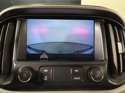 Used 2022 Chevrolet Colorado LT w/ Redline Special Edition image 21