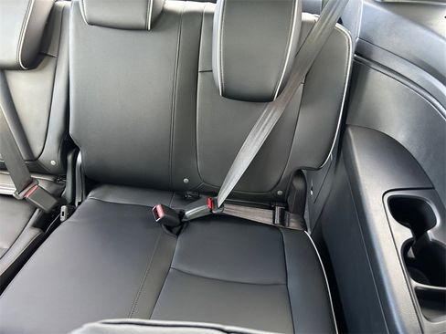 New 2026 Honda Odyssey Touring image 18