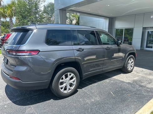 Used 2022 Jeep Grand Cherokee L Limited AWD/4WD image 3