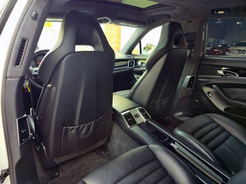 Used 2014 Porsche Panamera AWD/4WD image 28