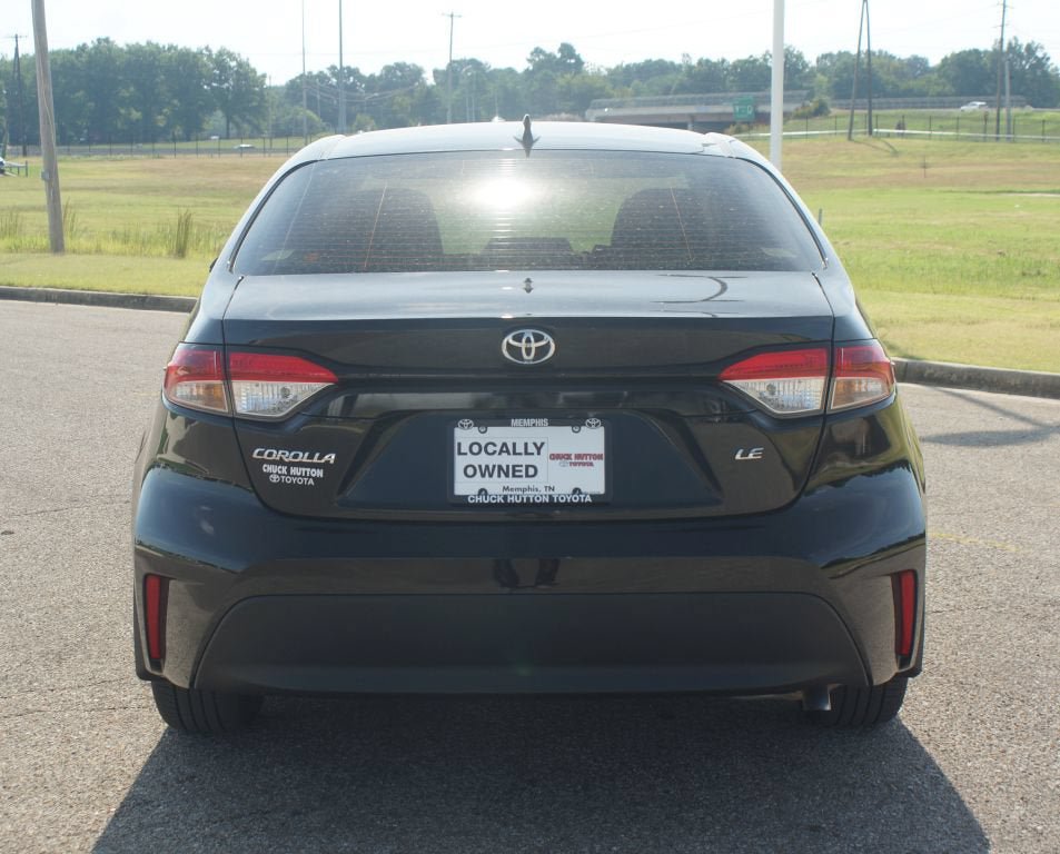 Used 2026 Toyota Corolla LE FWD image 3