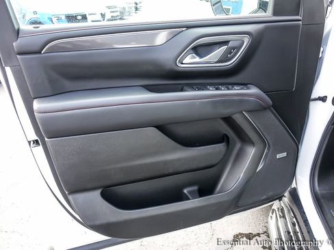 Used 2024 Chevrolet Suburban RST w/ Luxury Package image 33