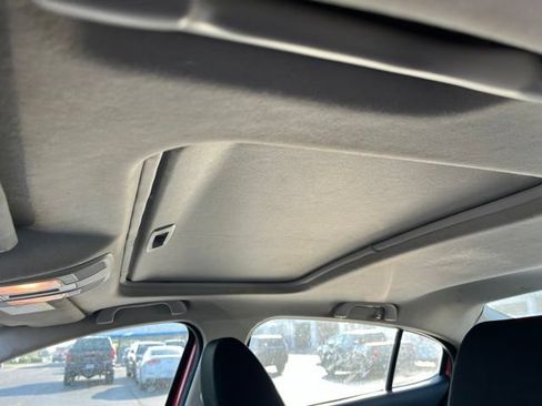 Used 2015 MAZDA MAZDA3 i Touring w/ Technology Package FWD image 10