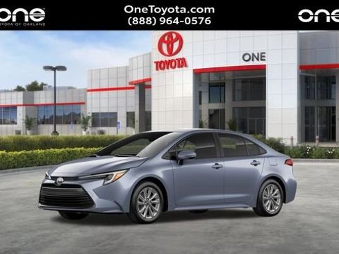 New 2026 Toyota Corolla XLE FWD image 4