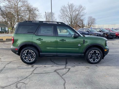 New 2025 Ford Bronco Sport Outer Banks image 8