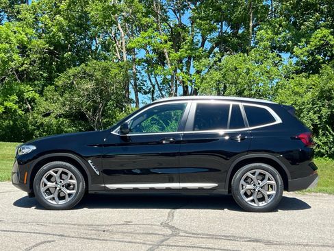 Used 2024 BMW X3 xDrive30i w/ Premium Package AWD/4WD image 2