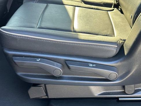 Certified 2024 Chevrolet Suburban Premier image 17