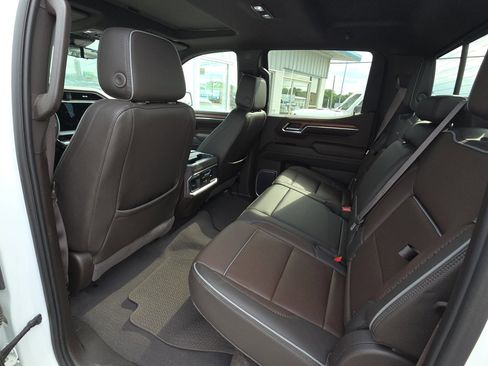 Used 2022 GMC Sierra 1500 Denali w/ Technology Package AWD/4WD image 15