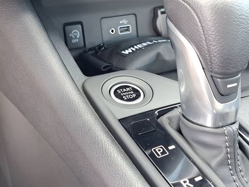 Certified 2025 Nissan Sentra S FWD image 41
