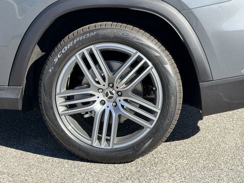 New 2026 Mercedes-Benz GLS 450 4MATIC image 15