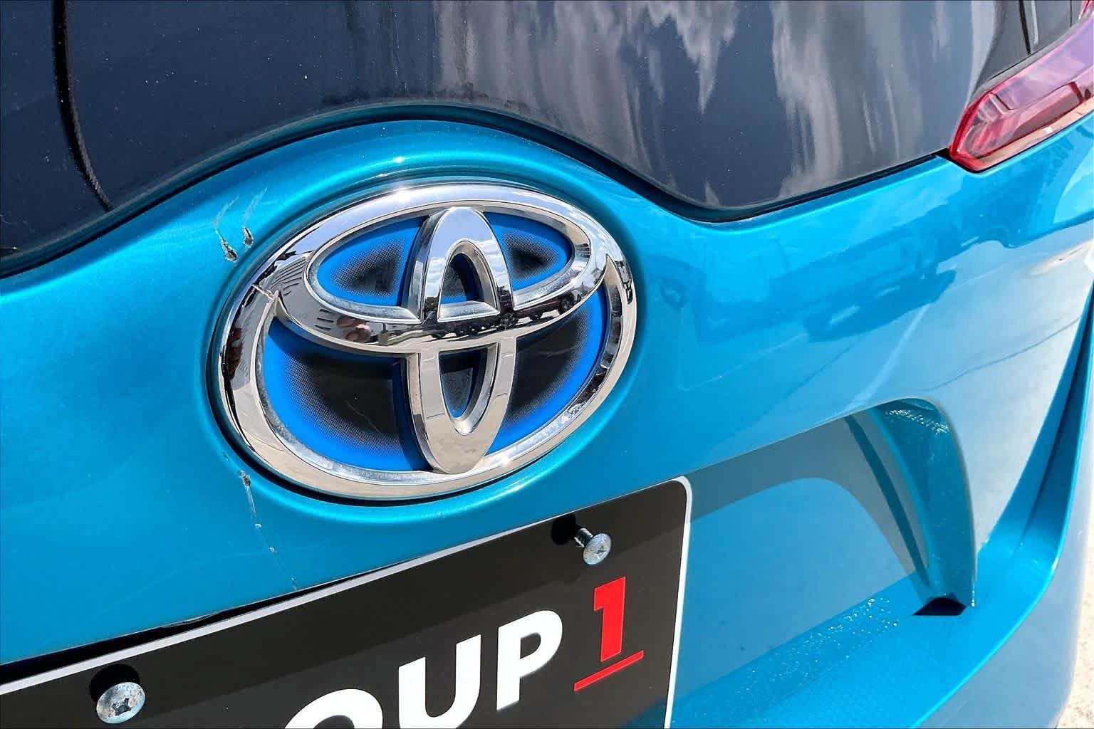 Used 2017 Toyota Prius Prime Advanced w/ Preferred Accessory Package FWD image 30