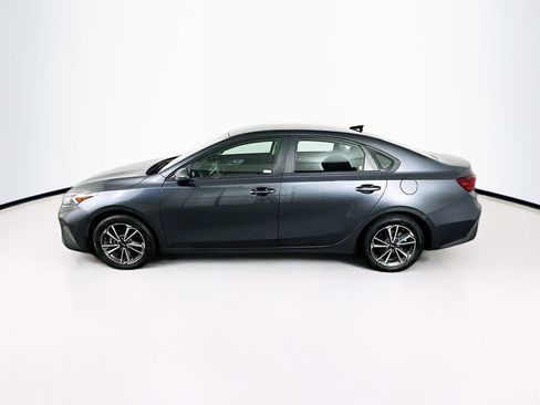 Used 2022 Kia Forte LXS FWD image 4