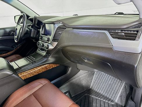 Used 2019 Chevrolet Tahoe Premier w/ Premier Plus Edition AWD/4WD image 24