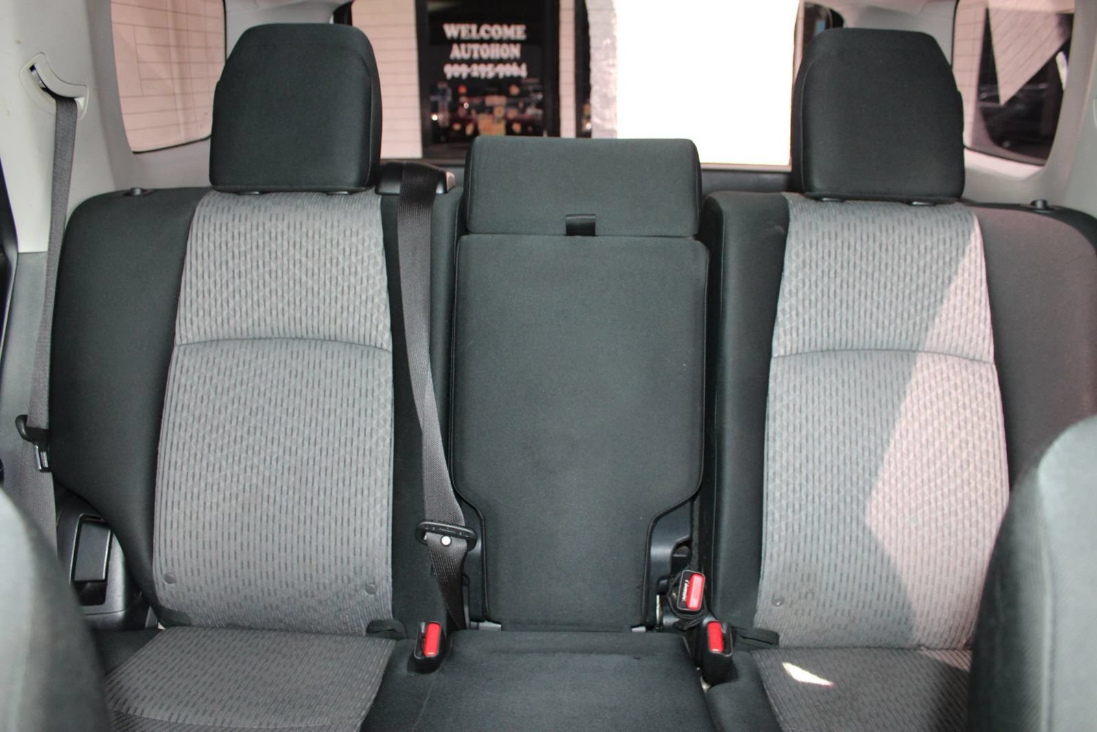 Used 2019 Toyota 4Runner SR5 AWD/4WD image 18