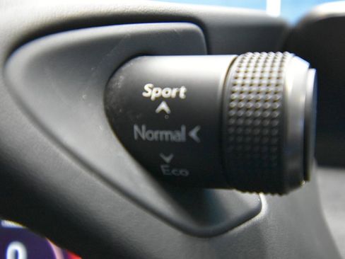 Used 2019 Lexus UX 250h image 16