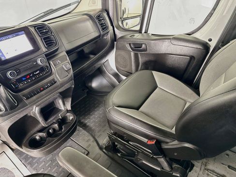 Used 2023 RAM ProMaster 2500 FWD image 24