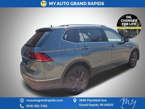 Used 2024 Volkswagen Tiguan SE AWD/4WD image 7