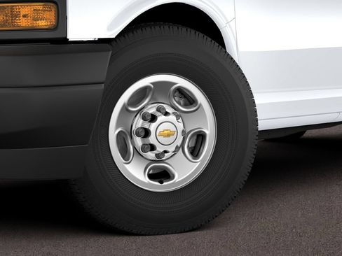 New 2026 Chevrolet Express 2500 Extended RWD image 4