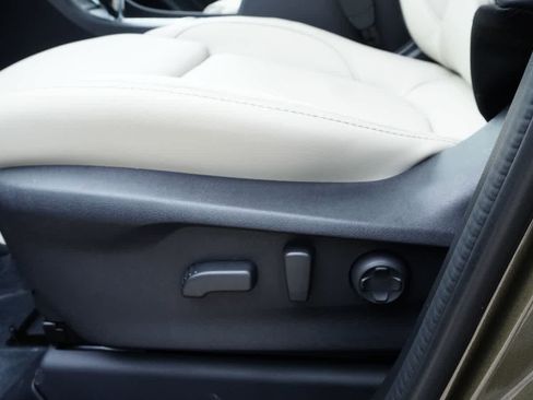 New 2026 Subaru Ascent Limited image 17