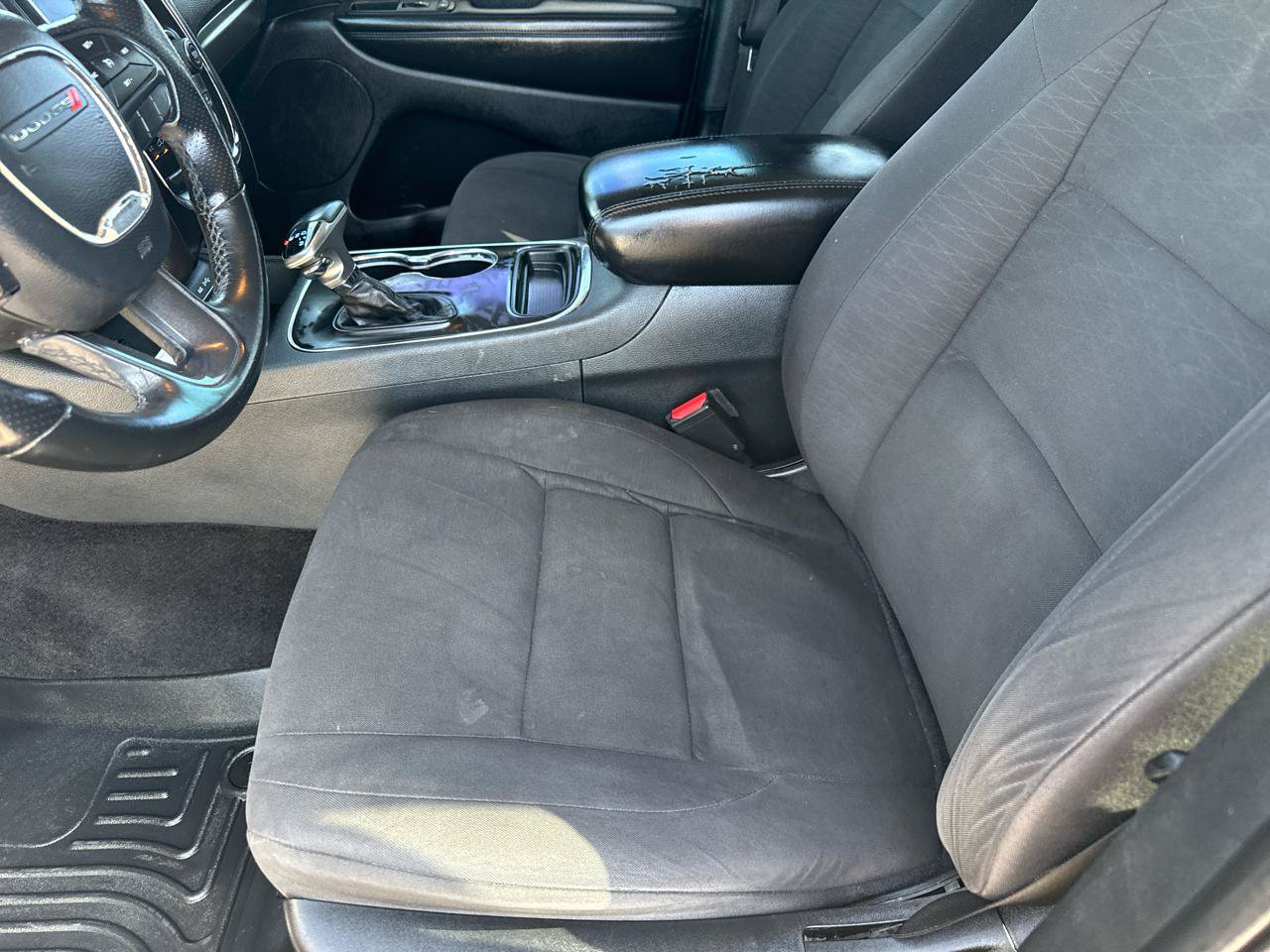 Used 2018 Dodge Durango SXT w/ 3rd Row Seating Group RWD image 13