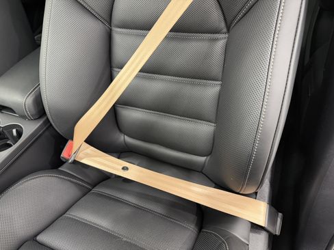 New 2026 Porsche Macan GTS image 37