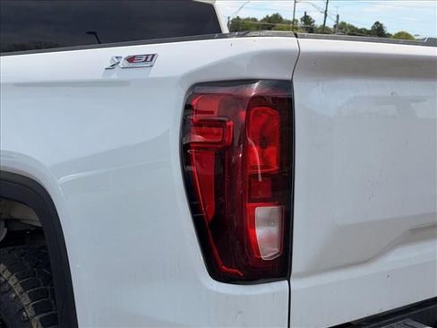 Used 2025 GMC Sierra 1500 Pro w/ Graphite Edition AWD/4WD image 9