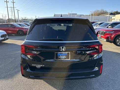 New 2026 Honda Odyssey EX-L image 8