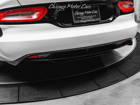 Used 2013 SRT Viper GTS w/ GTS Laguna Interior Pkg image 31
