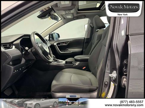 Used 2024 Toyota RAV4 XLE w/ Convenience Package AWD/4WD image 18