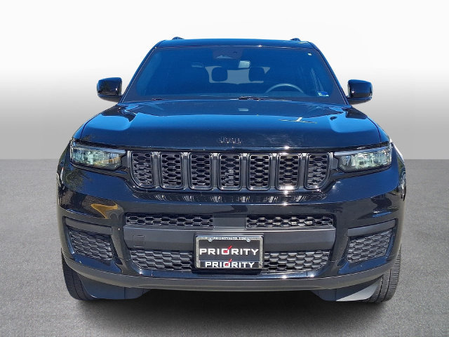 Used 2024 Jeep Grand Cherokee L Altitude AWD/4WD image 2