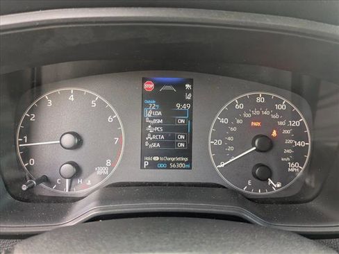 Used 2023 Toyota Corolla Cross LE image 10