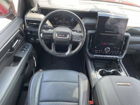 Certified 2026 GMC Yukon AT4 w/ AT4 Premium Package AWD/4WD image 11
