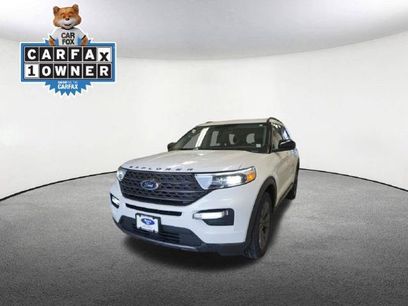 Certified 2024 Ford Explorer XLT w/ Equipment Group 202A