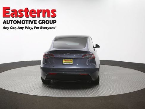 Used 2021 Tesla Model Y Long Range AWD/4WD image 32