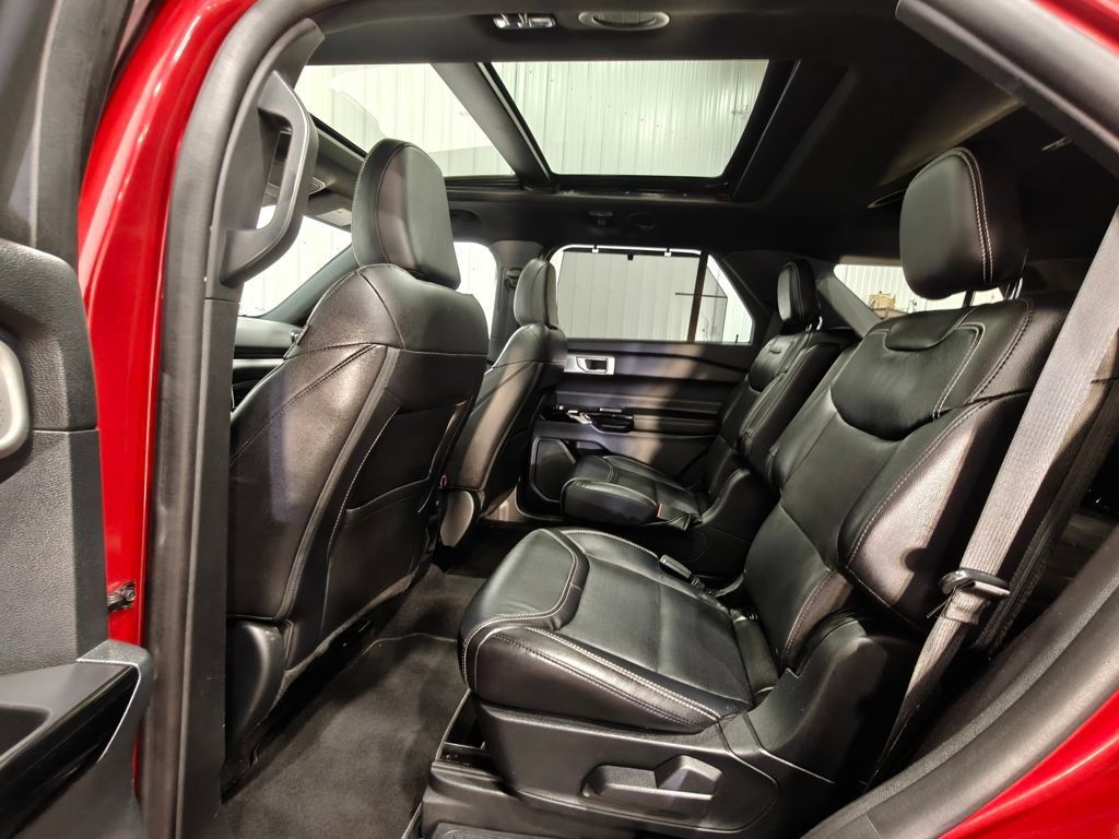Used 2021 Ford Explorer ST w/ Equipment Group 401A AWD/4WD image 35