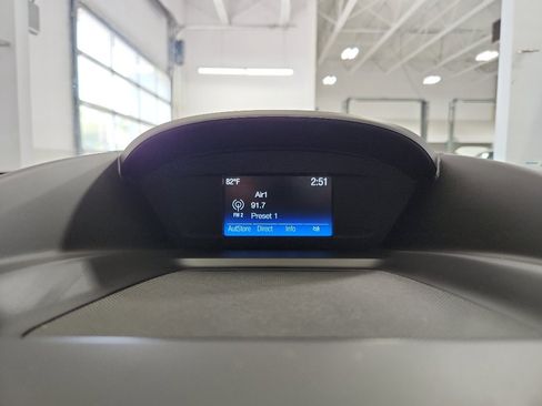 Used 2018 Ford Escape SE w/ SE Sport Appearance Package AWD/4WD image 18