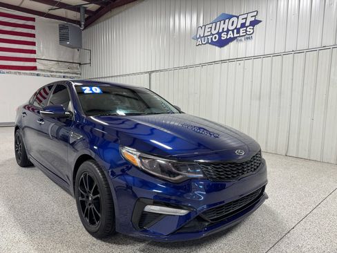 Used 2020 Kia Optima LX image 2