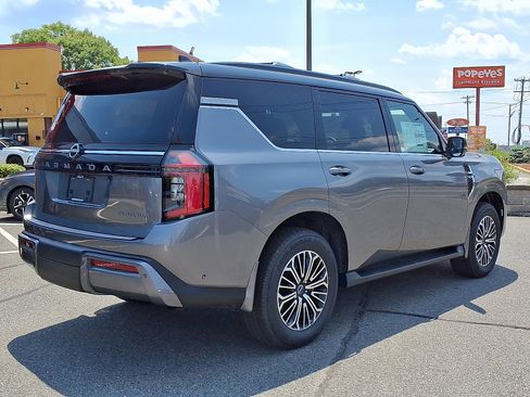 New 2025 Nissan Armada Platinum w/ Convenience Package image 4