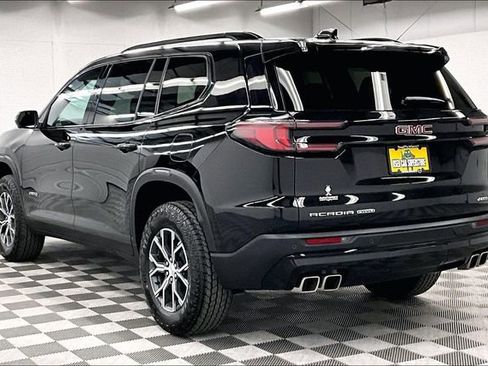 Used 2025 GMC Acadia AT4 image 3